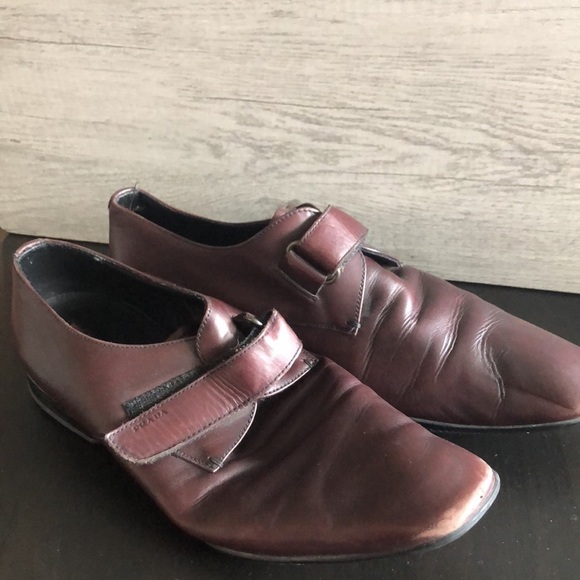 AUTHENTIC Prada dress shoes - Picture 2 of 6